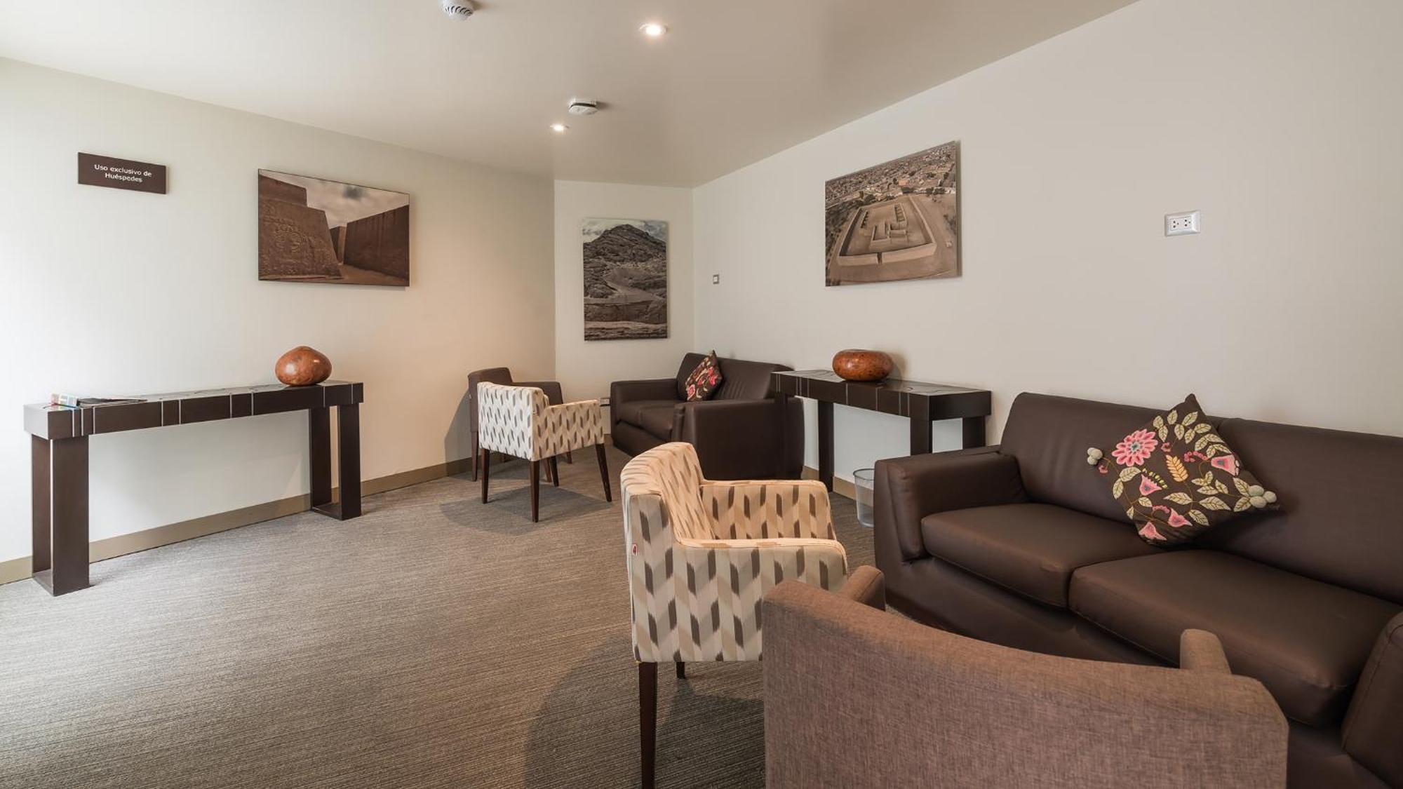 Casa Andina Standard Trujillo Plaza Hotel Eksteriør billede
