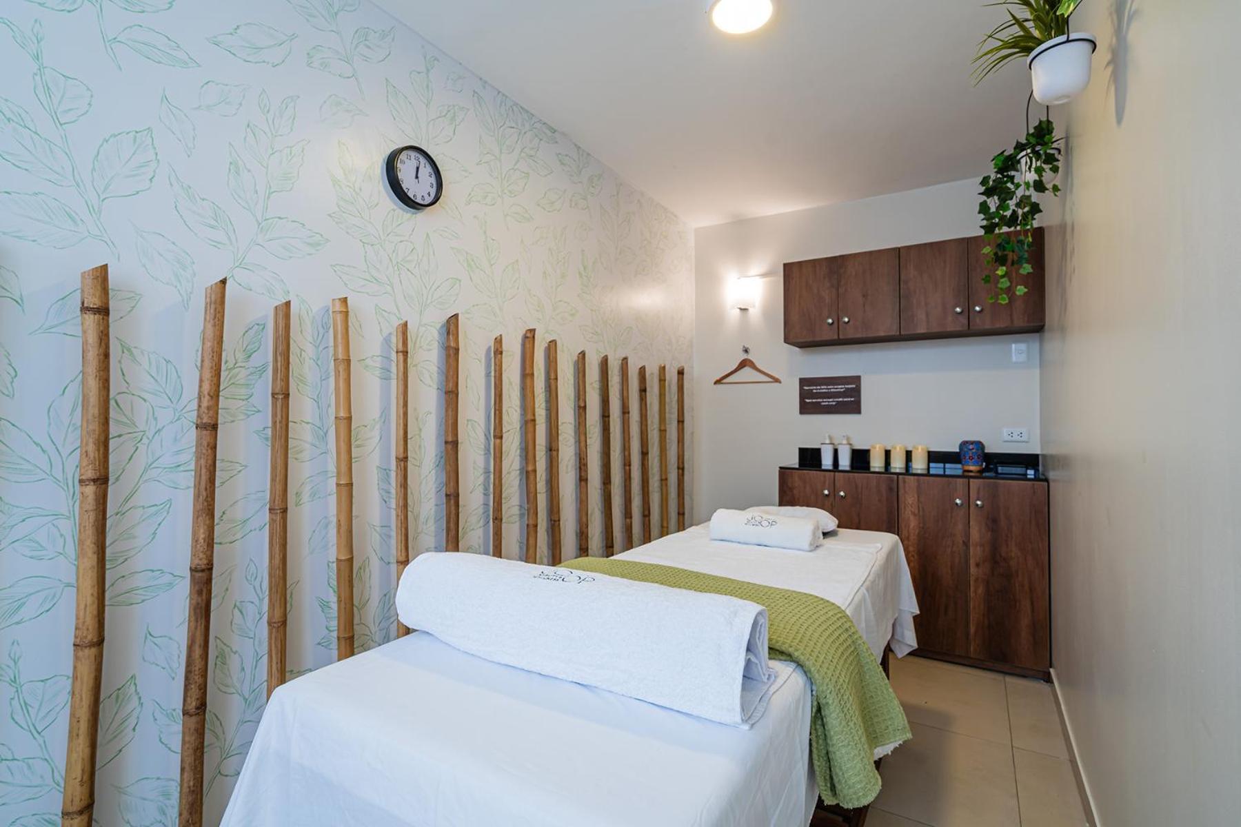 Casa Andina Standard Trujillo Plaza Hotel Eksteriør billede