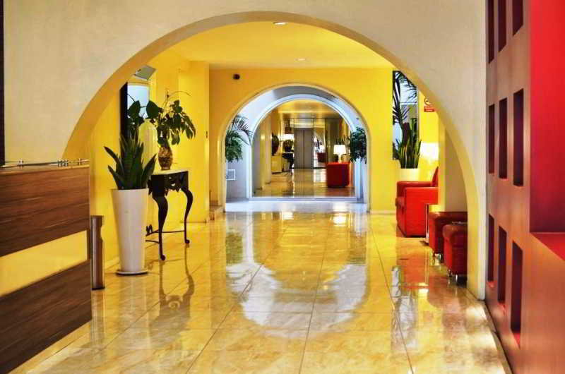 Casa Andina Standard Trujillo Plaza Hotel Eksteriør billede