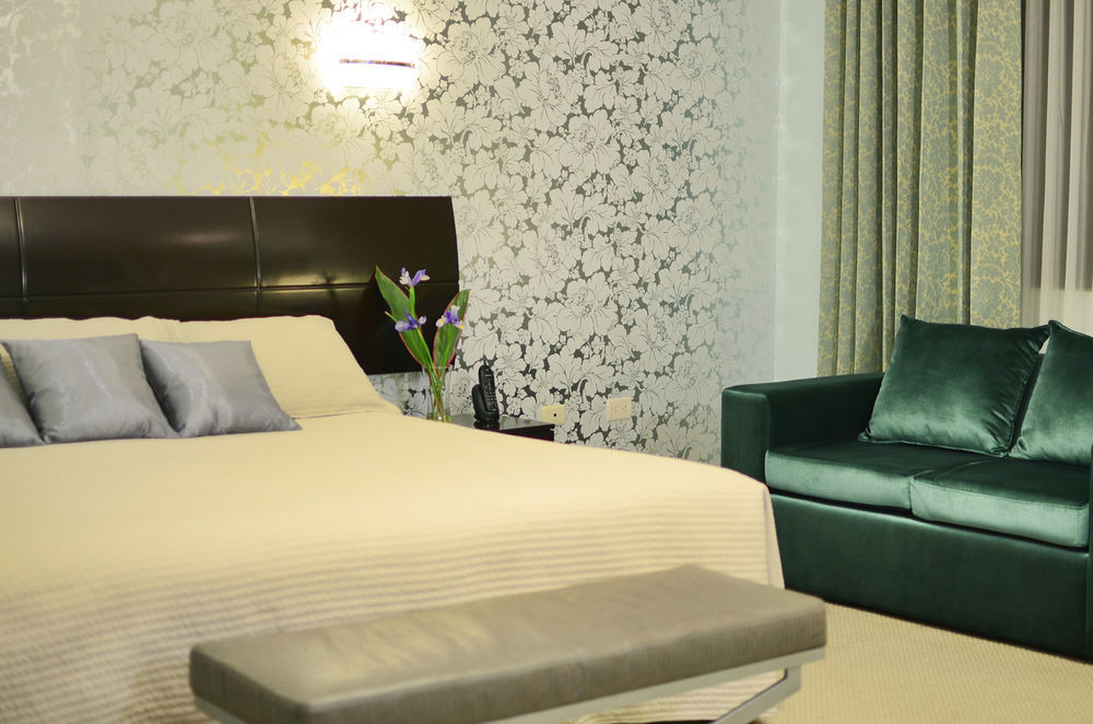 Casa Andina Standard Trujillo Plaza Hotel Eksteriør billede