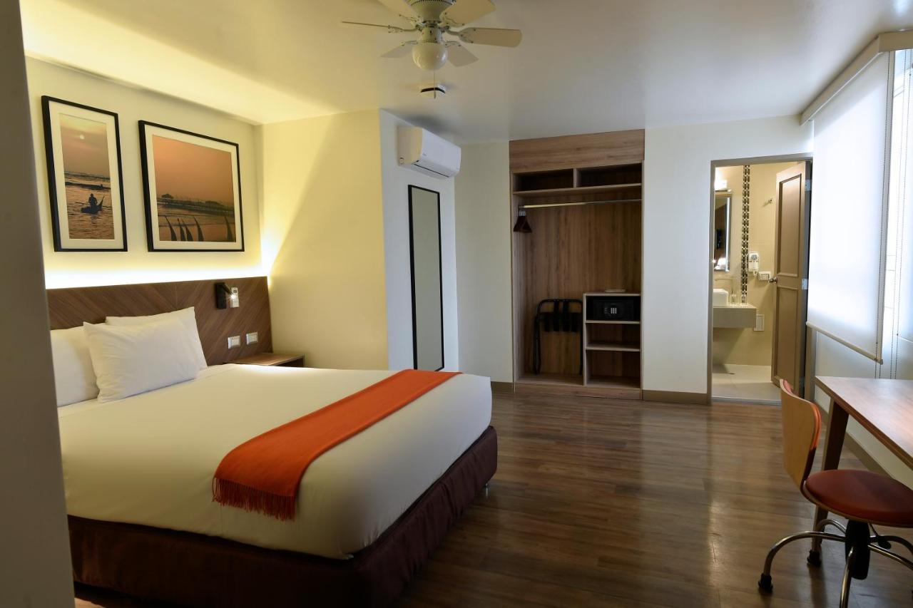 Casa Andina Standard Trujillo Plaza Hotel Eksteriør billede